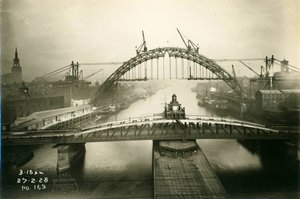 El puente Tyne en construcción, 27 de febrero de 1928